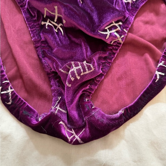 purple velour gymnastics leotard - Picture 6 of 9